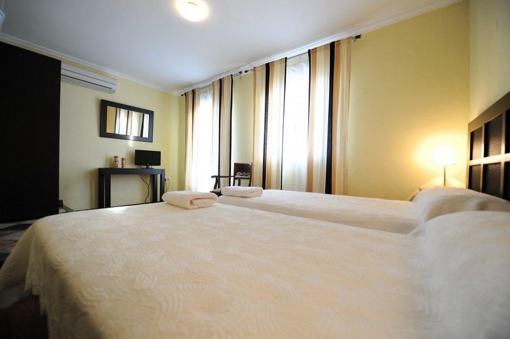 Hotel Montearoma バルベルデ・デル・カミーノ エクステリア 写真
